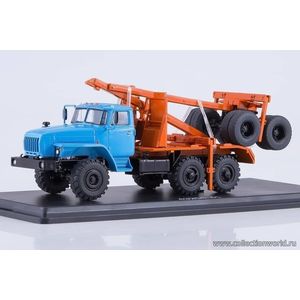 Коллекционная модель в масштабе 1:43 Миасский грузовик 43204-41 лесовоз с прицепом-роспуском, голубой/оранжевый. ПОД ЗАКАЗ. Коллекционная модель в масштабе 1:43 Миасский грузовик 43204-41 лесовоз с прицепом-роспуском, голубой/оранжевый. ПОД ЗАКАЗ.