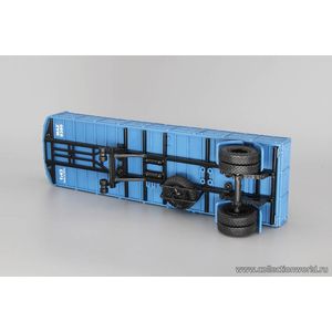модели в масштабе 1:43 МАЗ-9380 полуприцеп (1981) Коллекционная модель в масштабе 1:43 МАЗ-9380 полуприцеп (1981), голубой