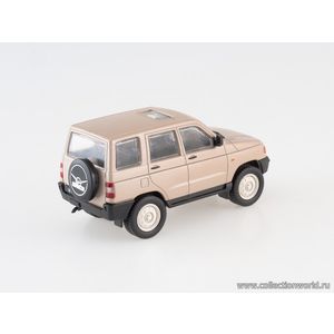 модели в масштабе 1:43 УАЗ 3160 - Автолегенды СССР №228 Коллекционная модель в масштабе 1:43 УАЗ 3160 - Автолегенды СССР №228