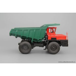 модели в масштабе 1:43 БелАЗ-7522 карьерный самосвал, красный / зеленый БелАЗ-7522 карьерный самосвал, красный / зеленый