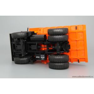 модели в масштабе 1:43 БелАЗ-7523 карьерный самосвал, желтый / оранжевый БелАЗ-7523 карьерный самосвал, желтый / оранжевый