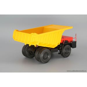 модели в масштабе 1:43 БелАЗ-7526 карьерный самосвал, красный / желтый БелАЗ-7526 карьерный самосвал, красный / желтый