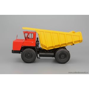 модели в масштабе 1:43 БелАЗ-7526 карьерный самосвал, красный / желтый БелАЗ-7526 карьерный самосвал, красный / желтый