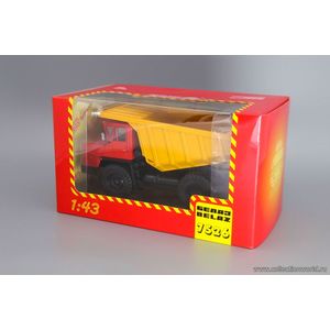 модели в масштабе 1:43 БелАЗ-7526 карьерный самосвал, красный / желтый БелАЗ-7526 карьерный самосвал, красный / желтый