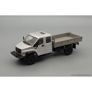 ГАЗон C42A33 бортовой, серебристый / серый ГАЗон C42A33 бортовой, серебристый / серый