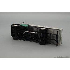 ГАЗон C41R33 бортовой, зеленый / серый ГАЗон C41R33 бортовой, зеленый / серый